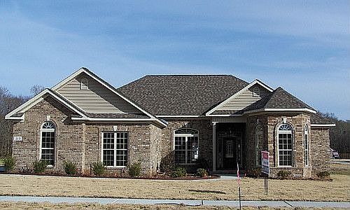 2nd image of 133 Bentridge Dr