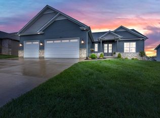 287 Laurens Spring Ct, Lake Saint Louis, MO 63367