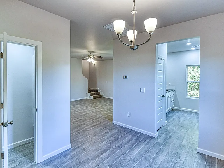1002 Varenna Ln — Photo 13