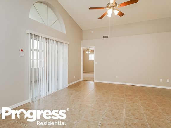 4th image of 213 Kingshill Ct SE