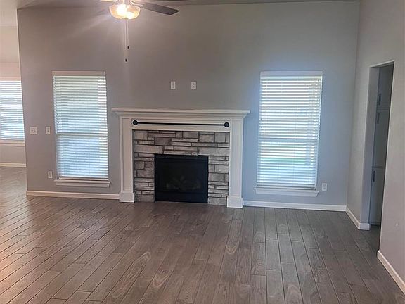 5th image of 4420 Idylbreeze Dr