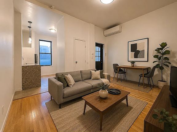 2nd image of 269 Albany Ave APT 2