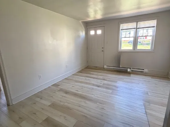 378 Cherrydale Ave, Front Royal, VA 22630