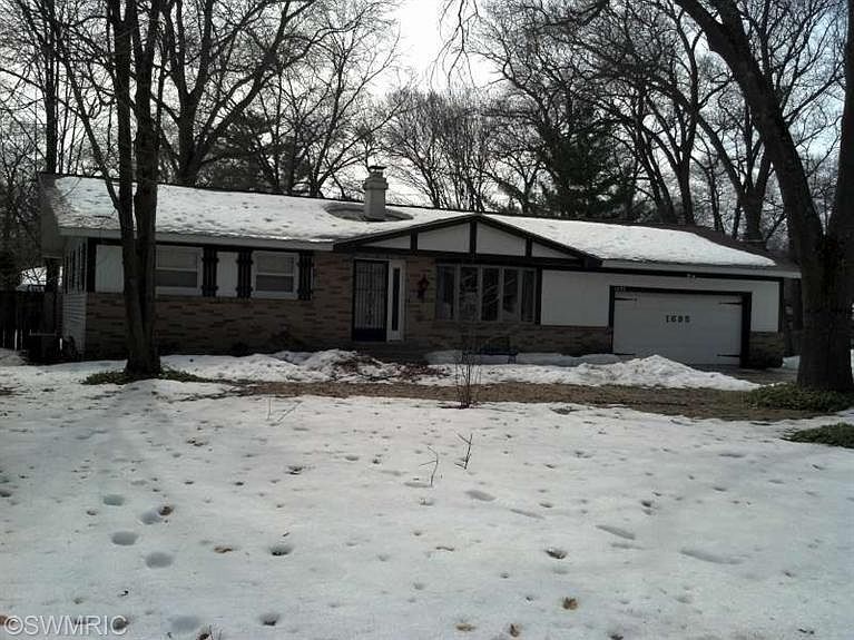 1st image of 1695 Petoskey Dr
