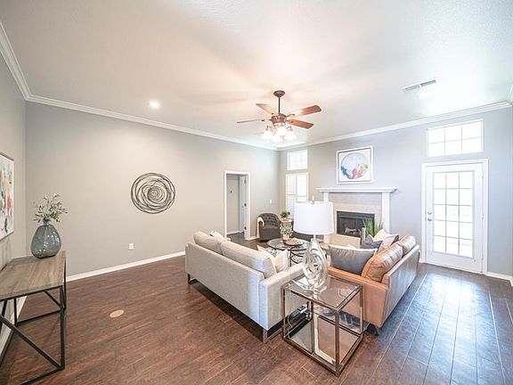 5th image of 3 W Harvard Cir