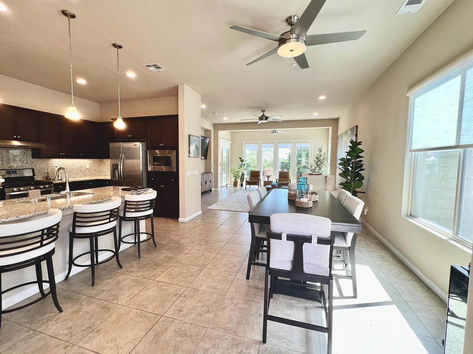2 bed, 1450 sqft, $4,200 — Photo 4