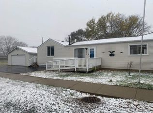 7704 Wesley Rd, Machesney Park, IL 61115