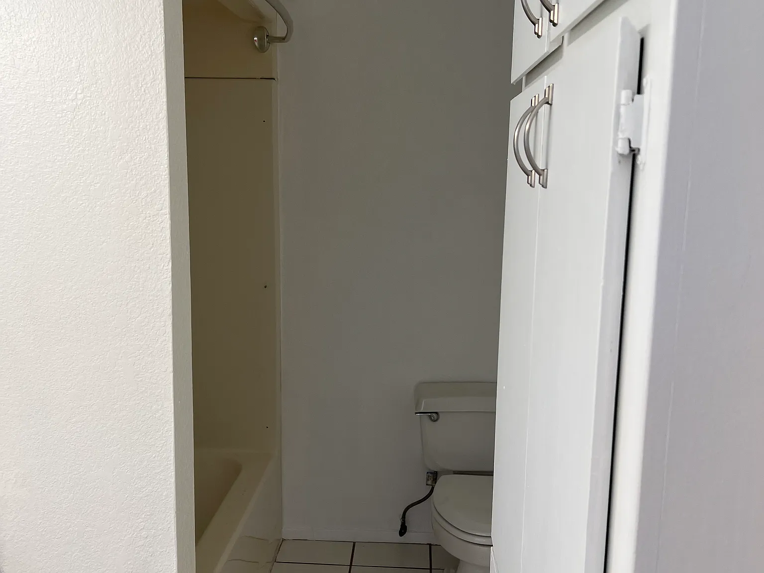 4 bed, 2100 sqft, $1,900 — Photo 2