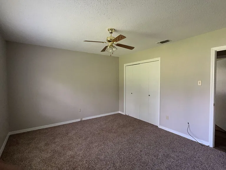 1416 Camelia Dr — Photo 3