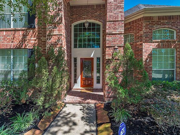 3rd image of 21818 Blossom Brook Ln