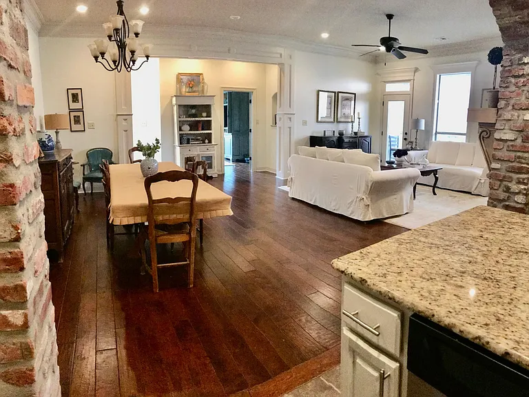 303 Harbor Bend Blvd — Photo 7