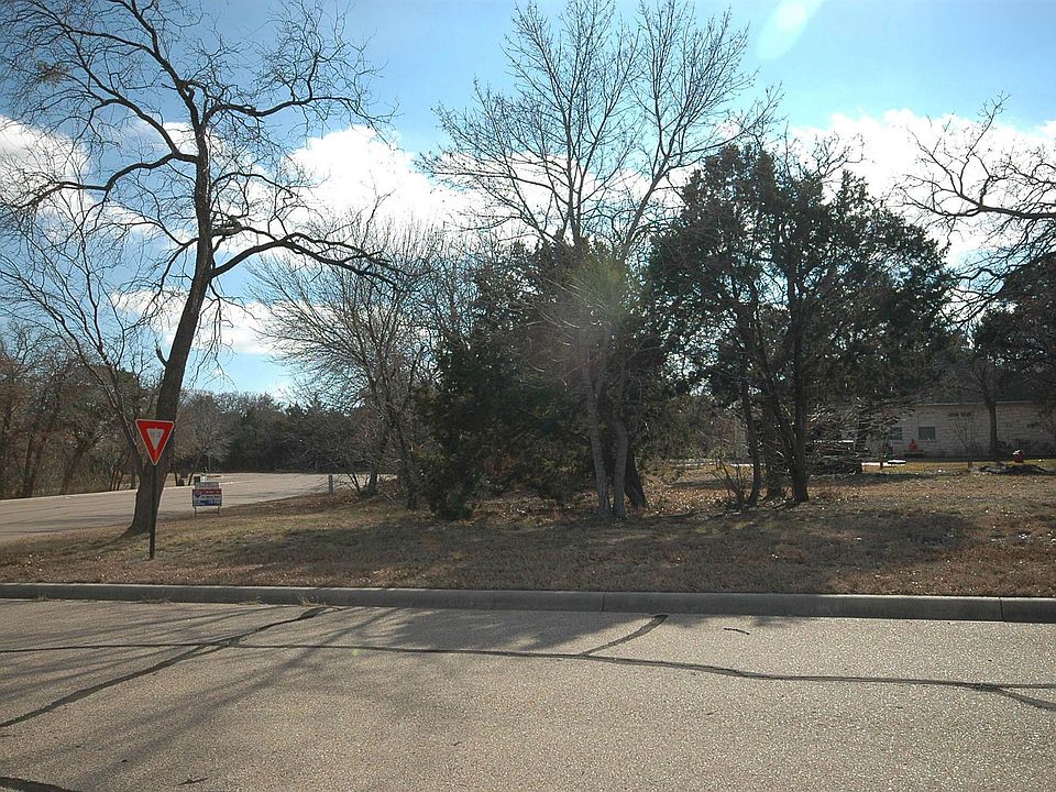 1027 DOM OAKS 2