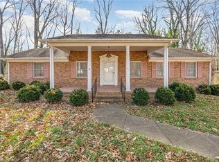 1415 Brookwood Dr, Reidsville, NC 27320