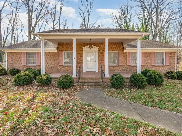 1415 Brookwood Dr, Reidsville, NC 27320