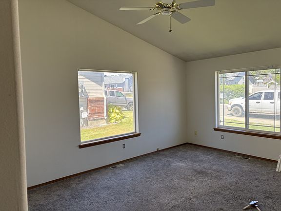 2nd image of 7302-7304 W Yakima Ave #2