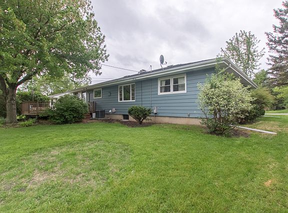 5th image of 156 Hartway Dr