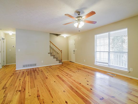 5th image of 4162 Sterling Pointe Dr