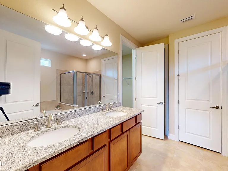 29 Lakefront Ln — Photo 21
