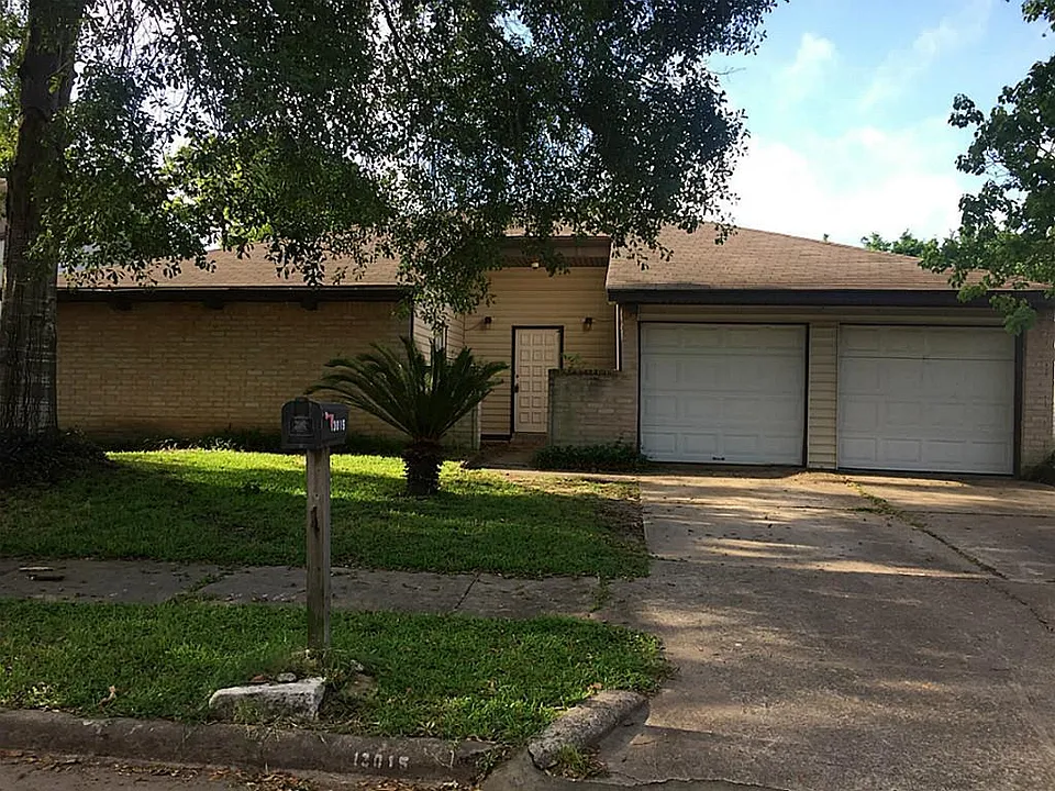 13015 Birch Grove Dr