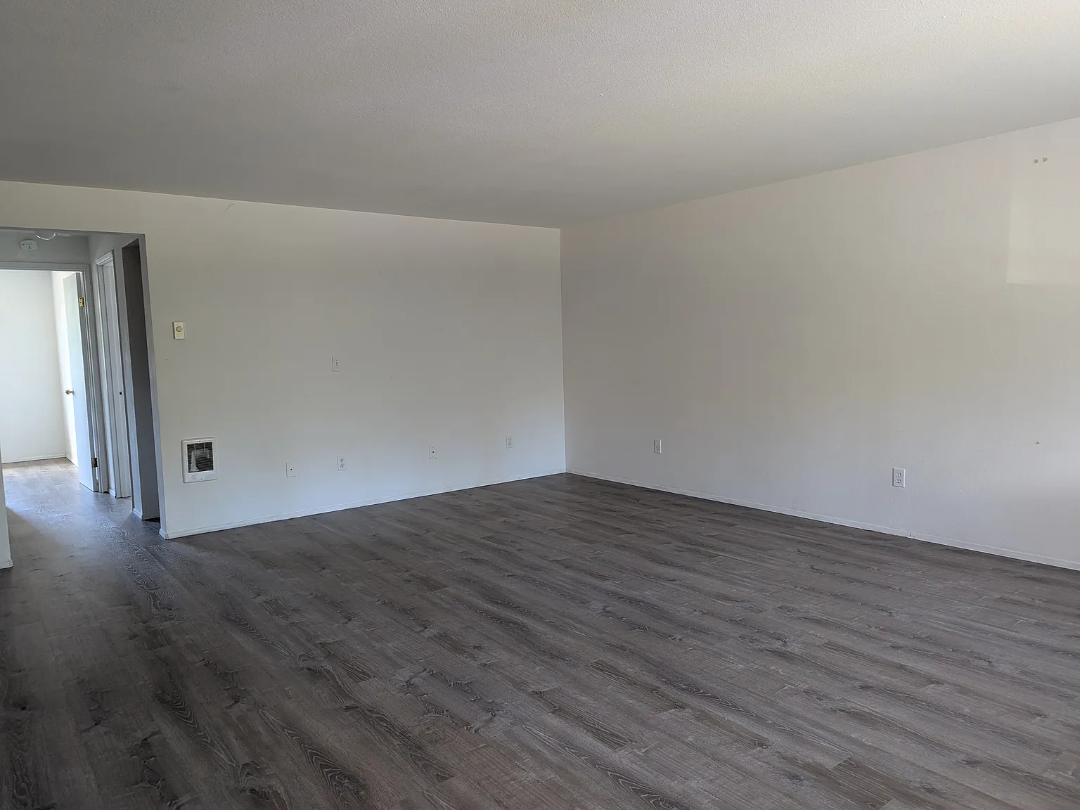 2 bed, $1,100 — Photo 3