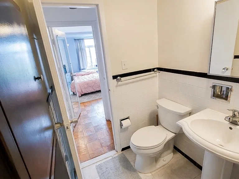 2401 H St NW #702 — Photo 13