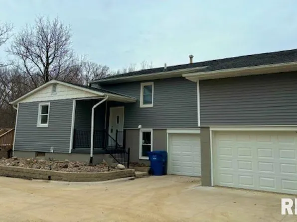 3224 11th St, Moline, IL 61265