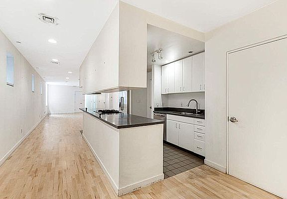 5th image of 71 Ludlow St APT 3C