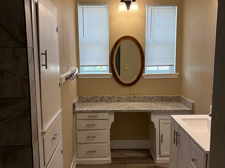 508 W Elm St #W — Photo 12