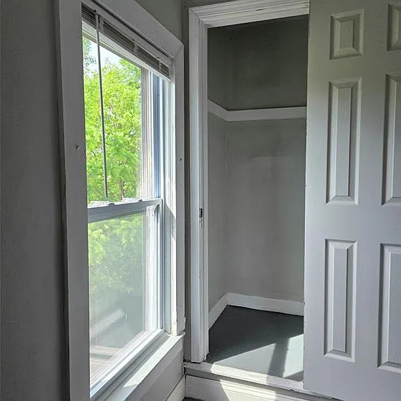 2927 Seyburn St — Photo 26