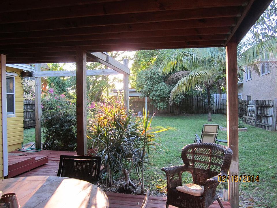 A-1 first st yard view