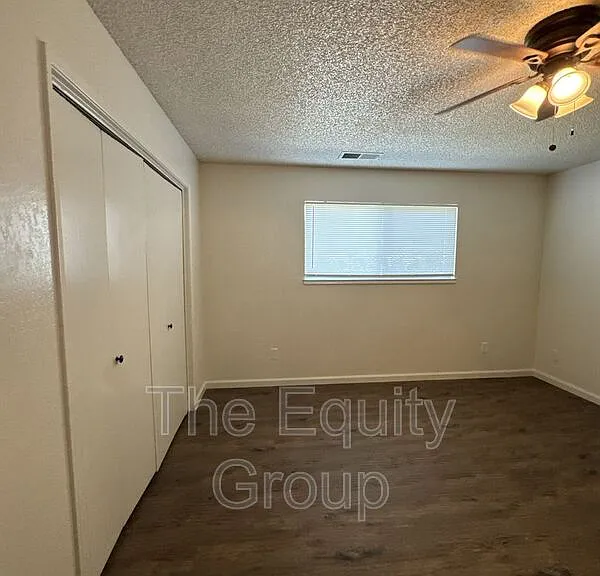 150 S Peppertree St — Photo 11
