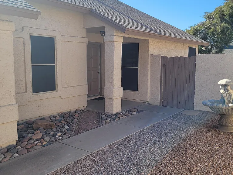 1622 N Comanche Dr — Photo 3