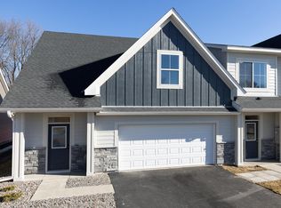 13645 Hollybrook Dr, Saint Paul, MN 55124