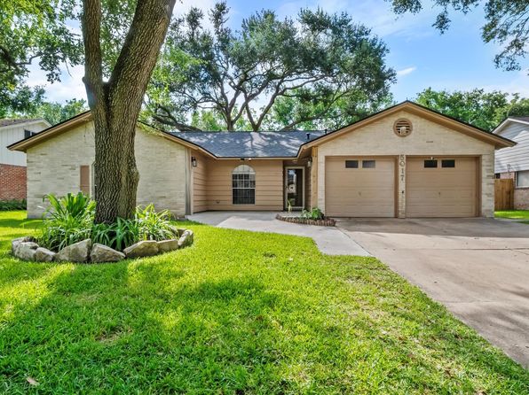 5017 Oak Ct
