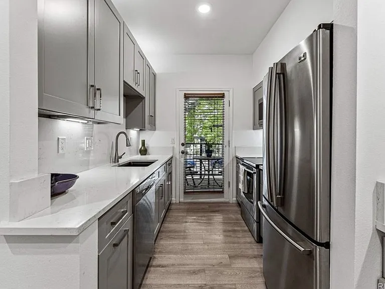 171 S Jackson St #101 — Photo 15