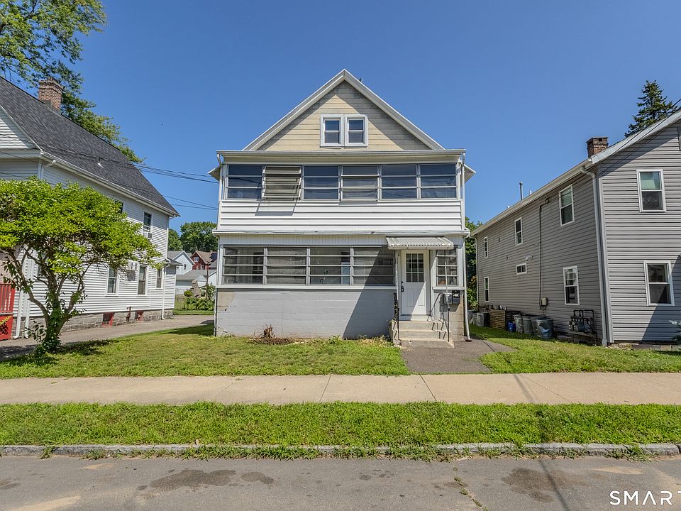 1st image of 29 8th St #1