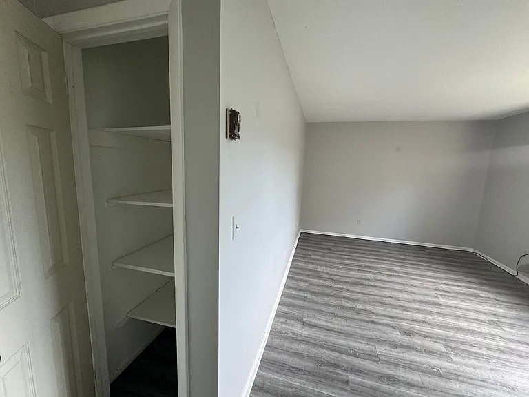 254 Richard Ct — Photo 12