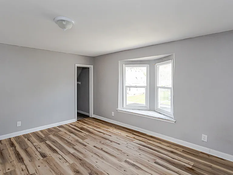 315 Eastern Ave — Photo 25