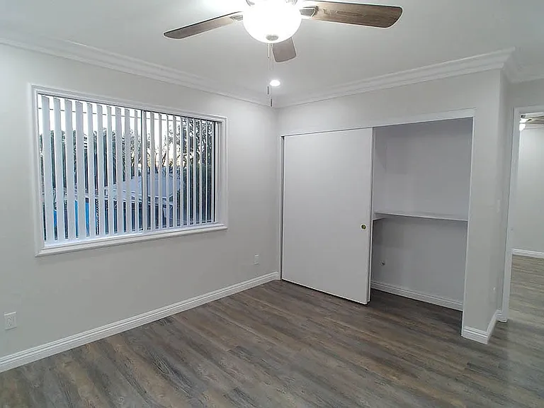 14242 Roscoe Blvd — Photo 42
