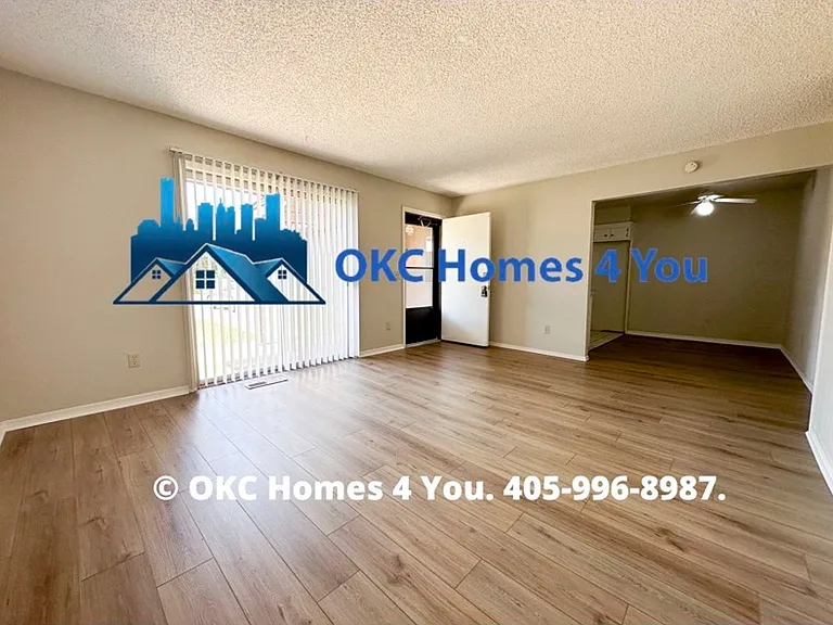 7022 Woodlake Dr — Photo 2
