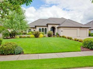 800 McKenzie Crest Dr, Springfield, OR 97477