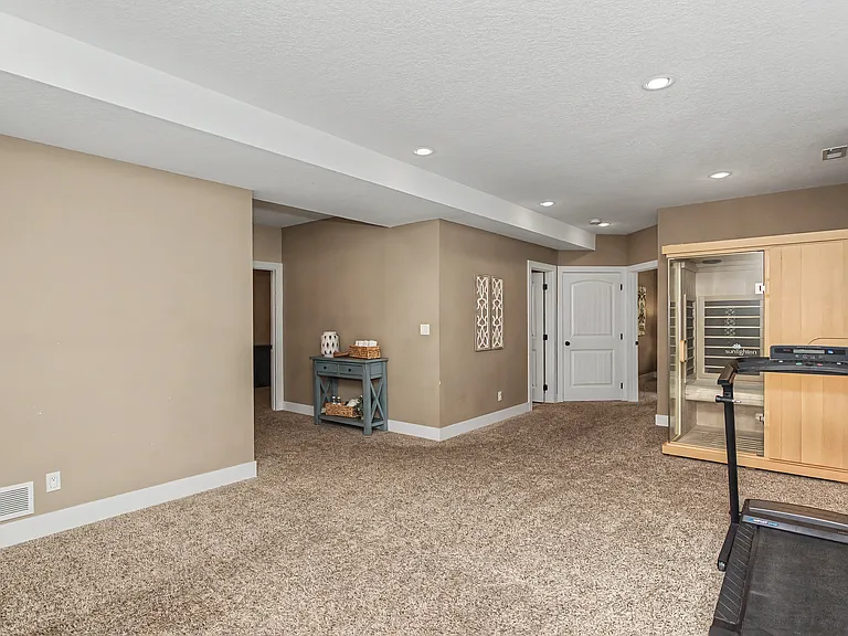 2708 Harrison Rd — Photo 18