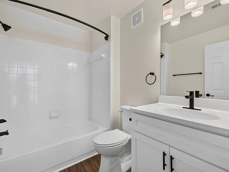 The Residences at the Manor Apartments — Photo 11