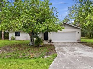 906 Wells Ave, Lehigh Acres, FL 33972