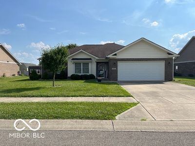1443 Bush Way, Shelbyville, IN, 46176