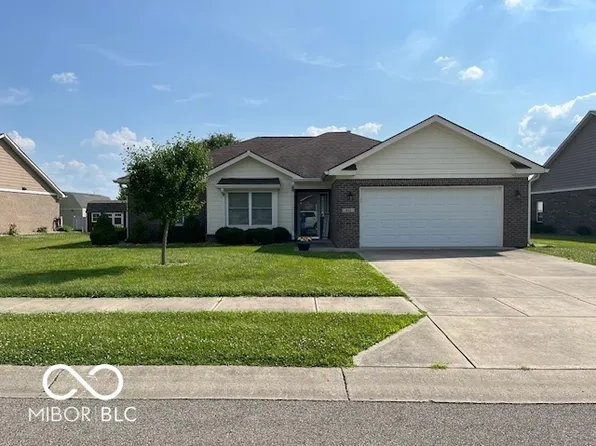 1443 Bush Way, Shelbyville, IN 46176
