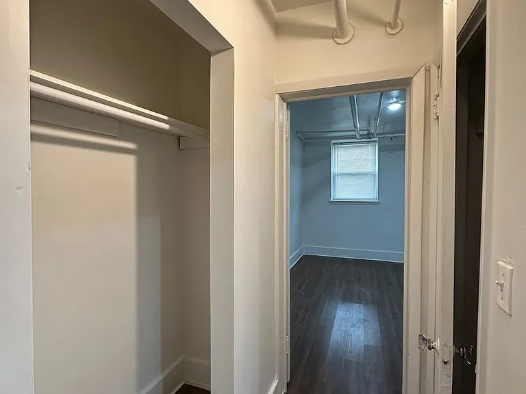 Manning Manor — Photo 26
