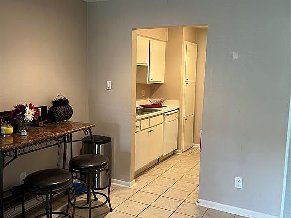 2nd image of 1900 Bay Area Blvd #243