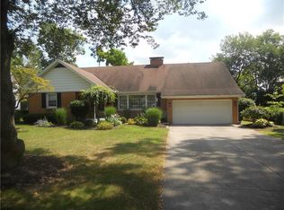 1828 Timberline Dr, Springfield, OH 45504