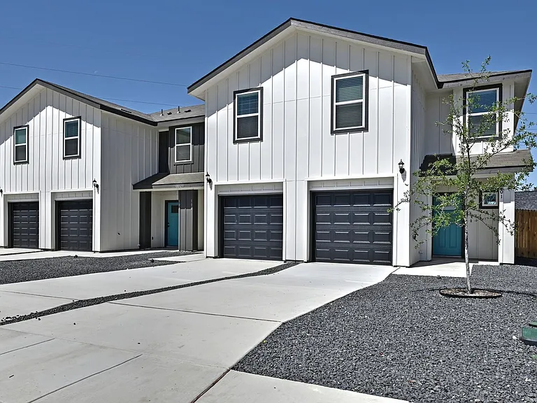 11318 Clearmine St — Photo 50